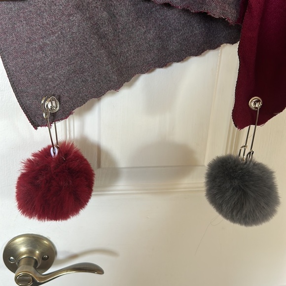 Shawl - Picture 2 of 3